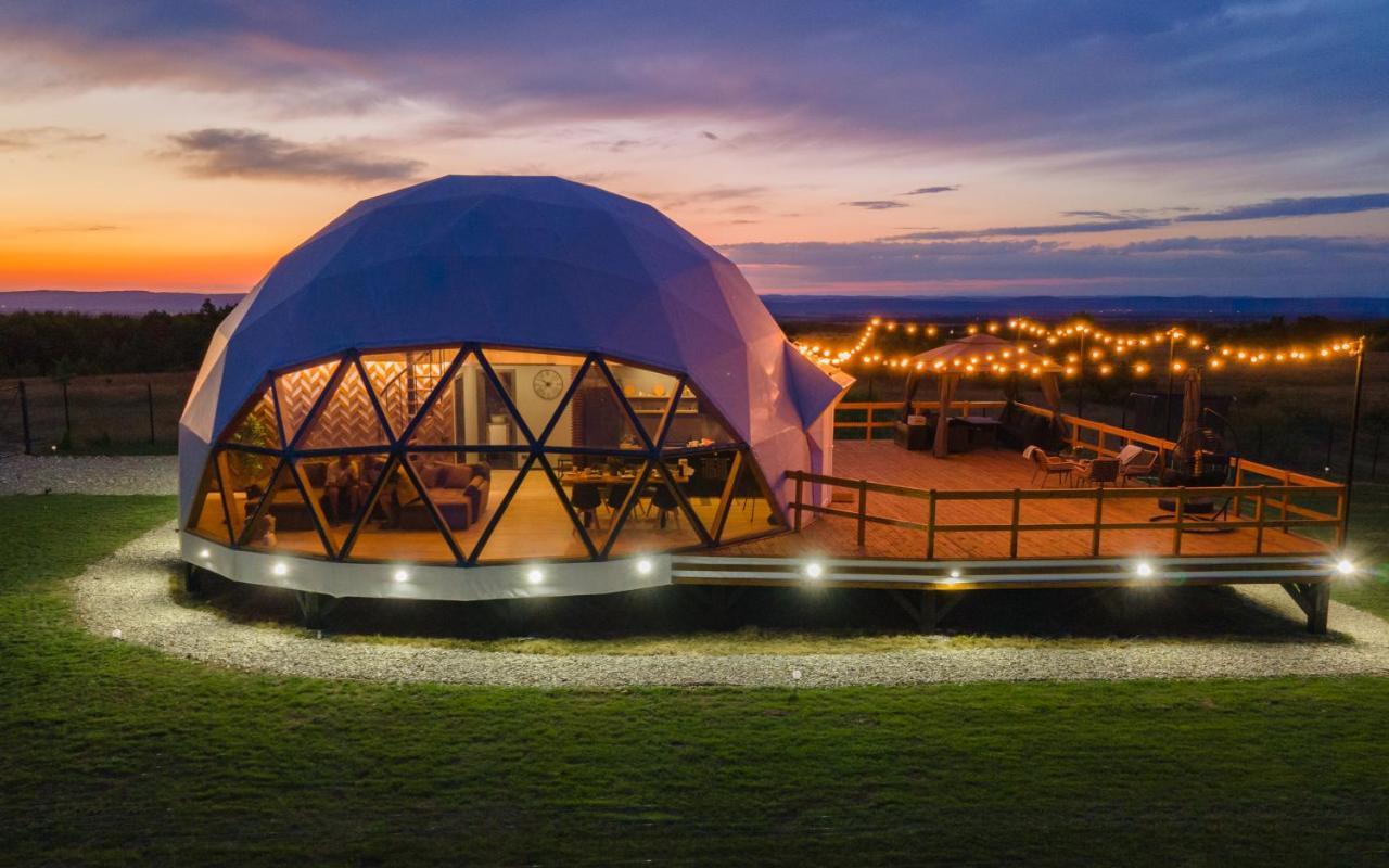 The Dome Breaza Villa Eksteriør billede